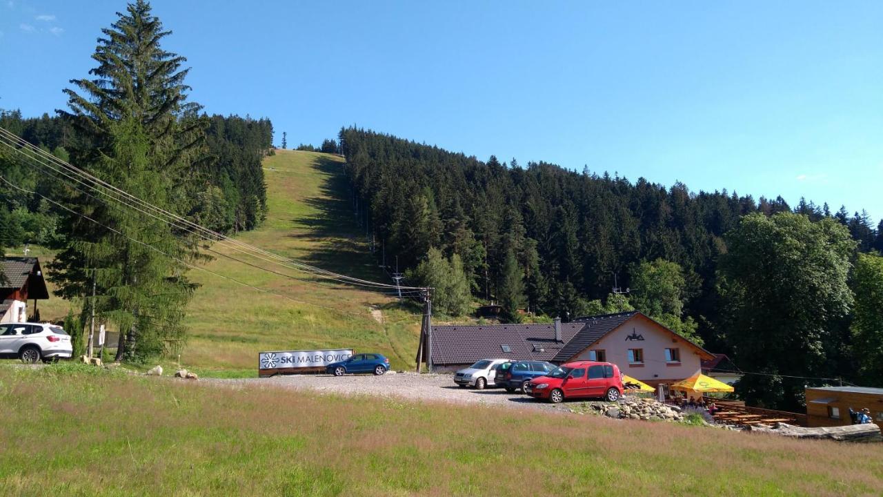 Chata Na Sjezdovce Malenovice  Exterior photo
